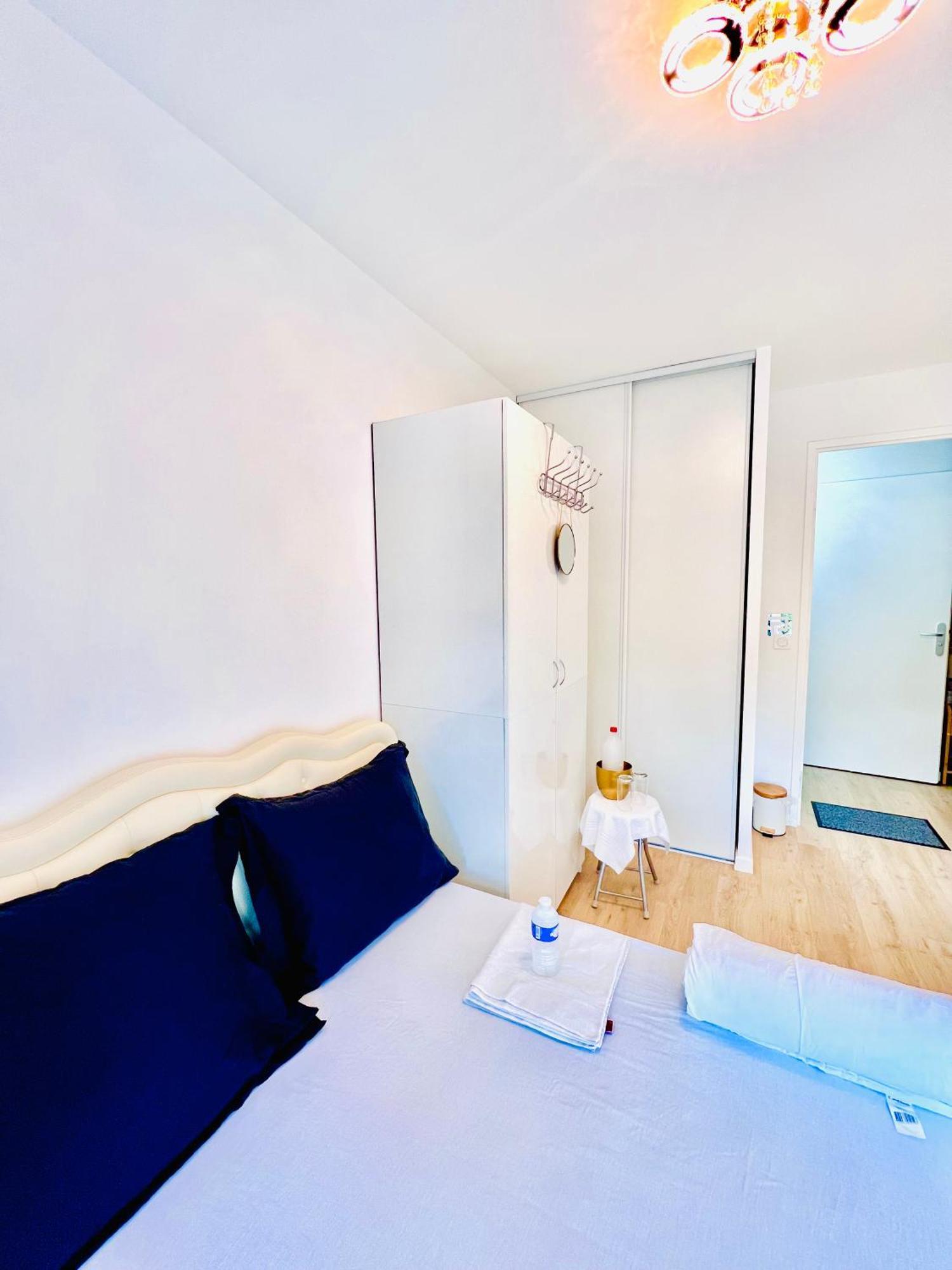 Les Residences De Djibril Le Blanc-Mesnil Exterior photo